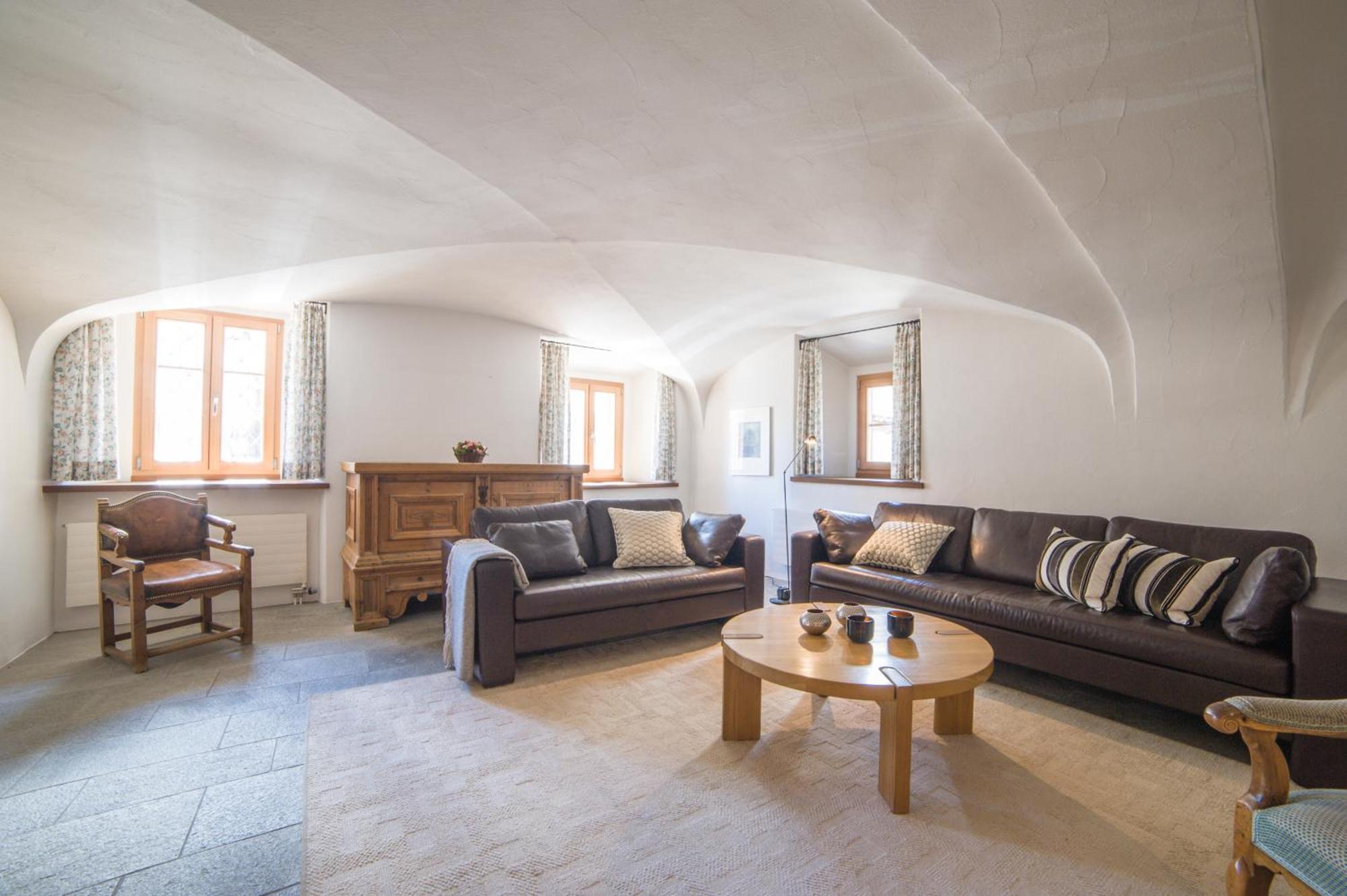 Chesa Michel Apartment Bever Room photo