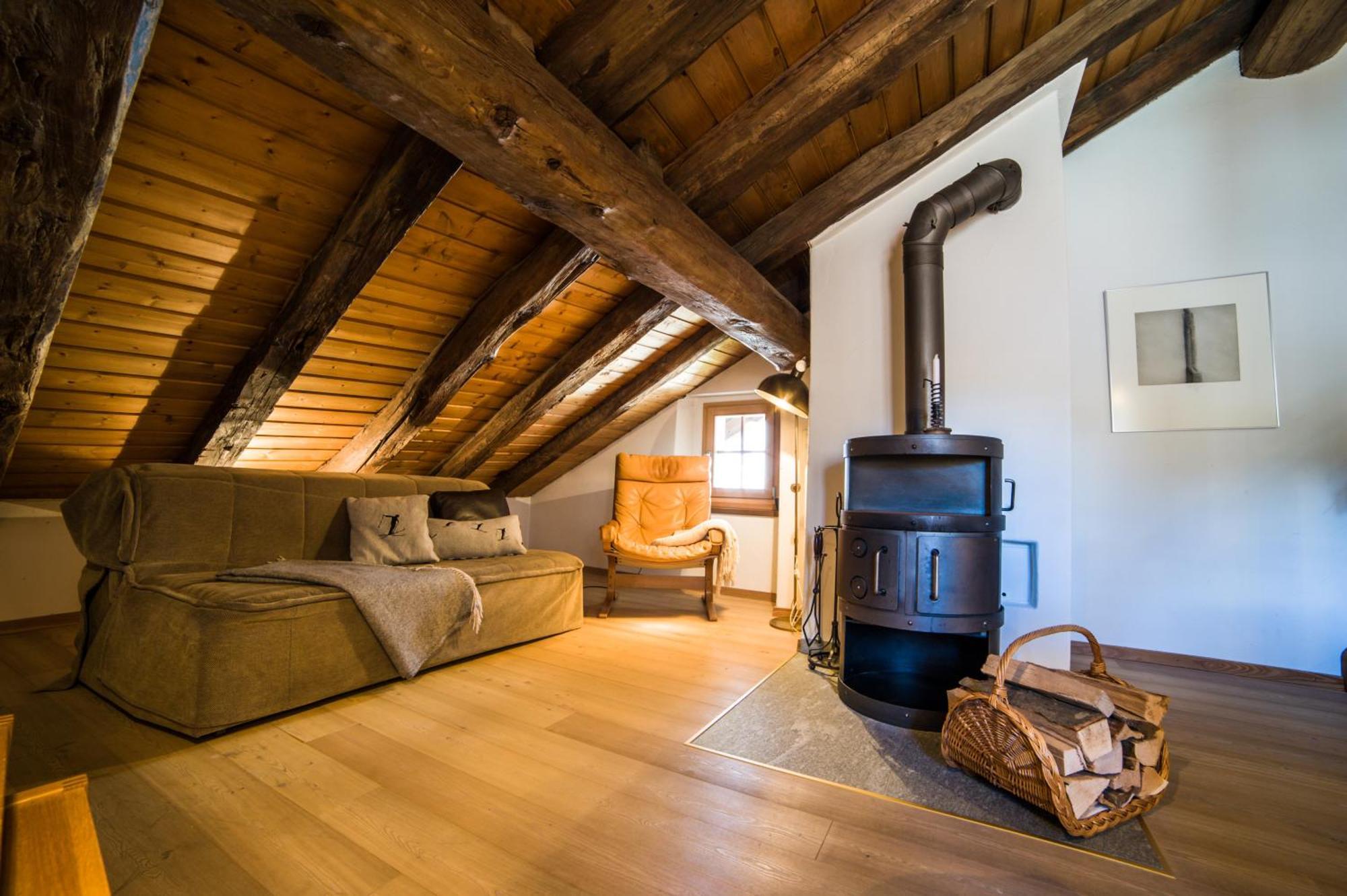 Chesa Michel Apartment Bever Room photo